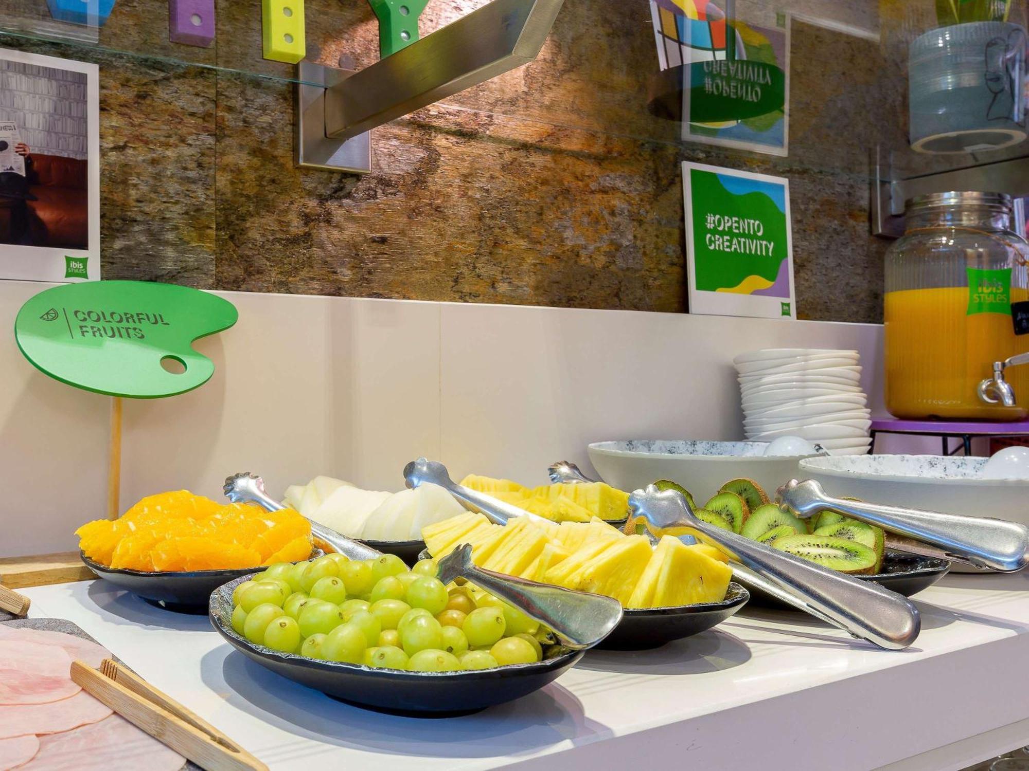 Ibis Styles Madrid Prado Hotel Екстериор снимка