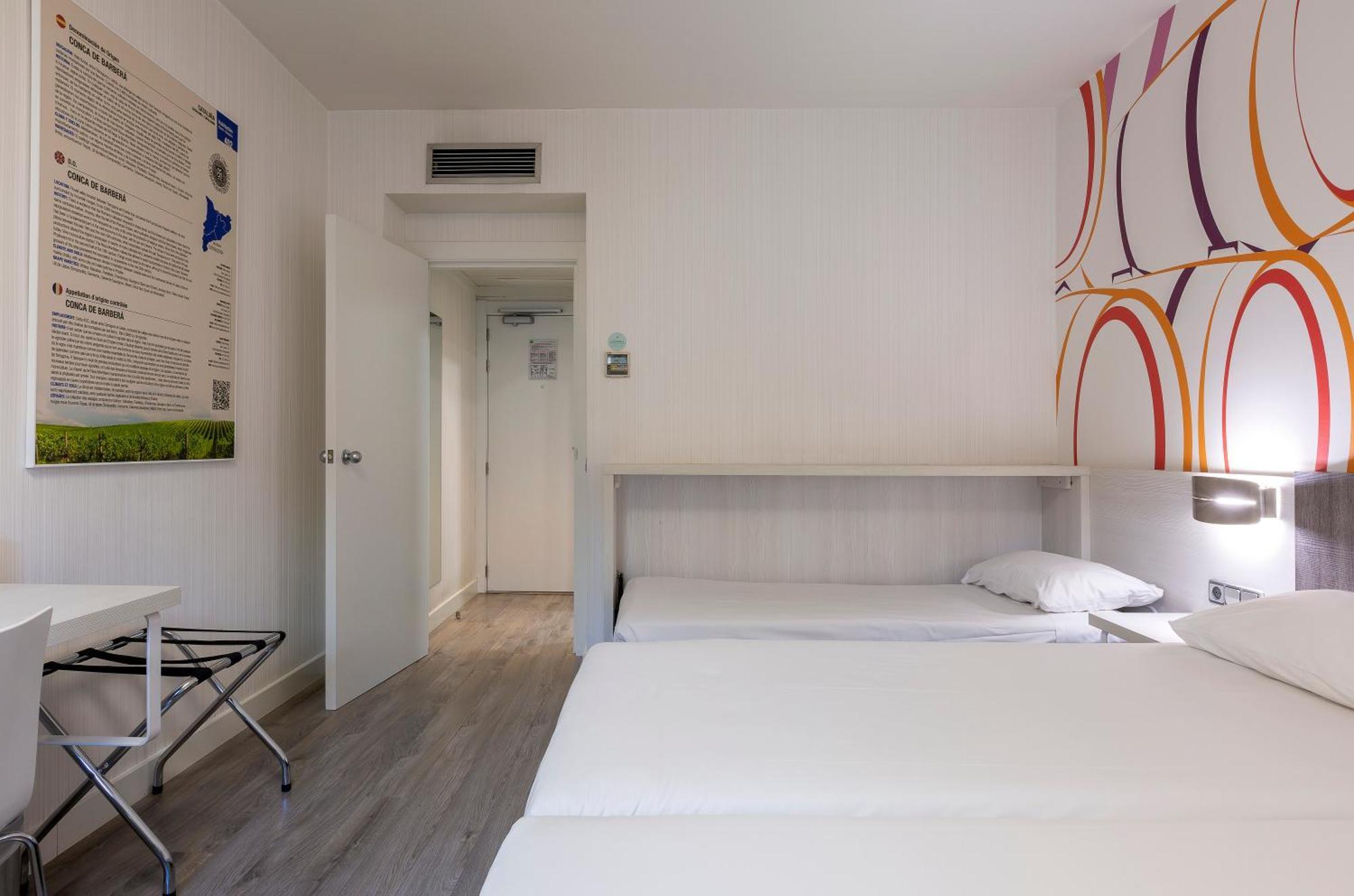 Ibis Styles Madrid Prado Hotel Екстериор снимка