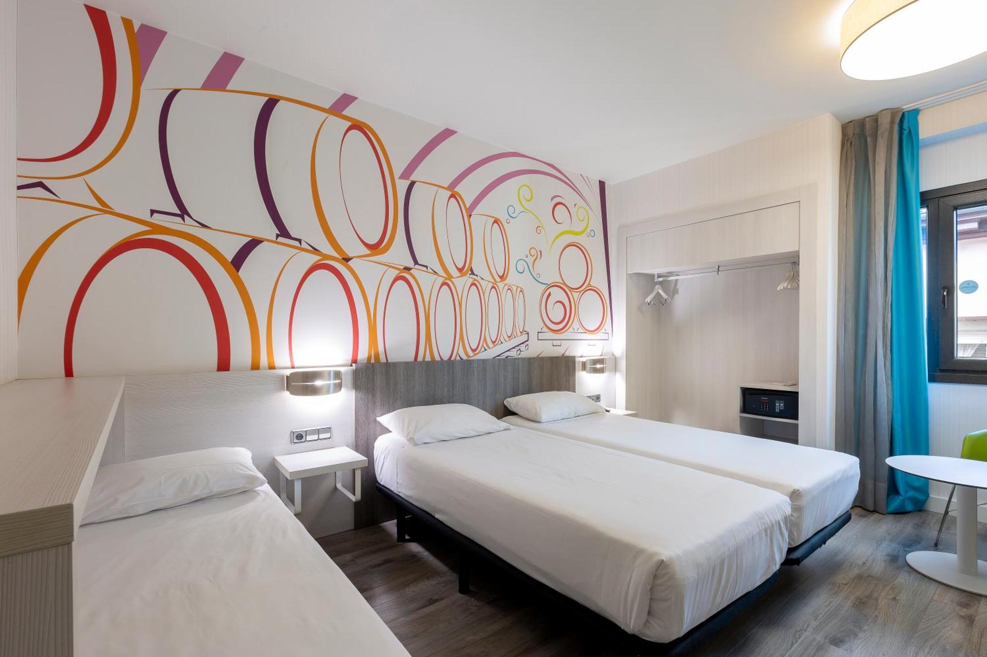 Ibis Styles Madrid Prado Hotel Екстериор снимка